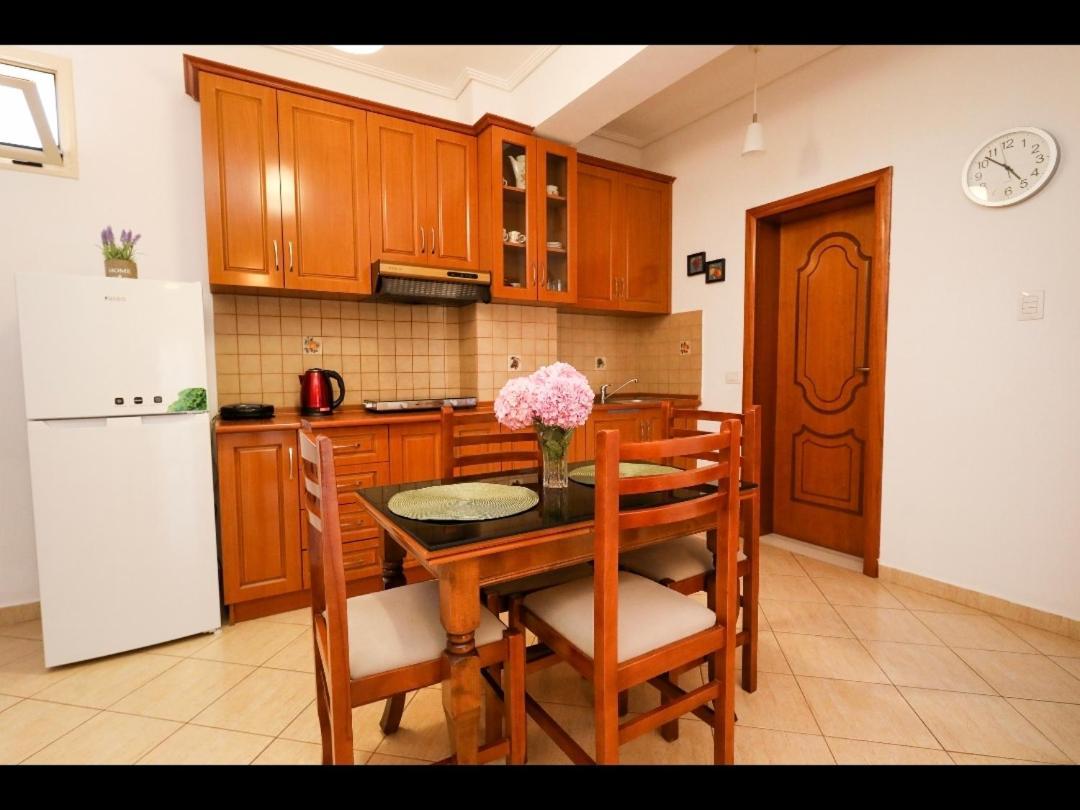 Apartments Athina Orikum Esterno foto